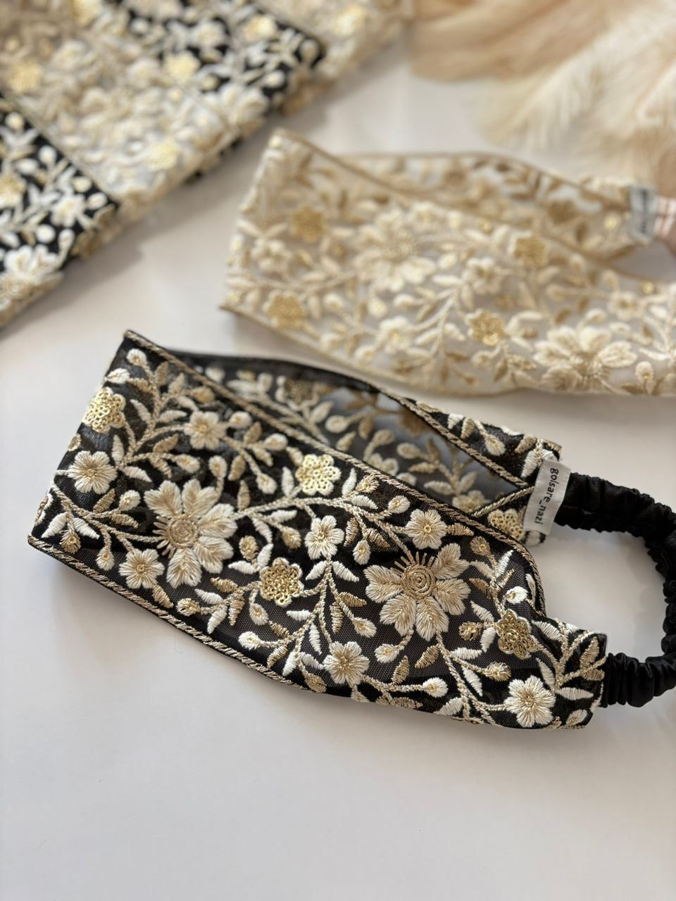 گل‌سر سوزن‌دوزی