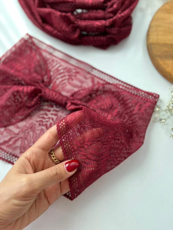 اسکارف زرشکی