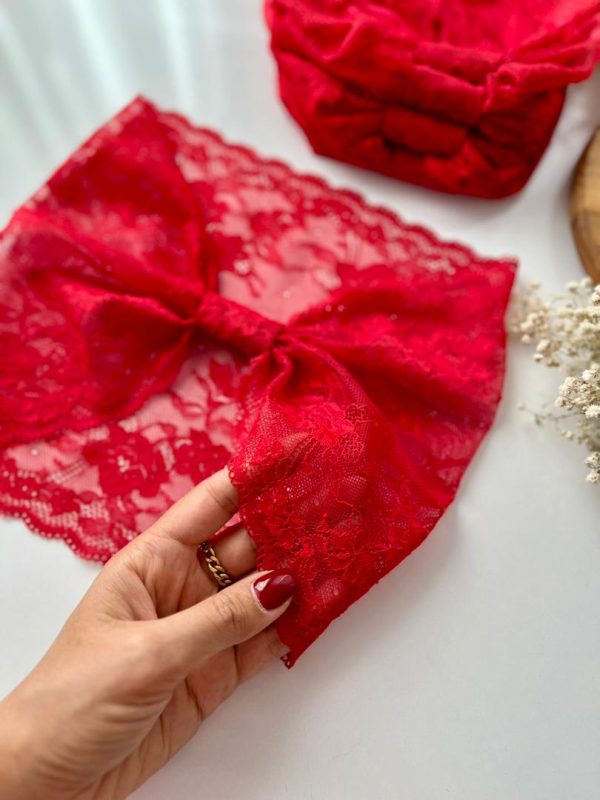 اسکارف قرمز