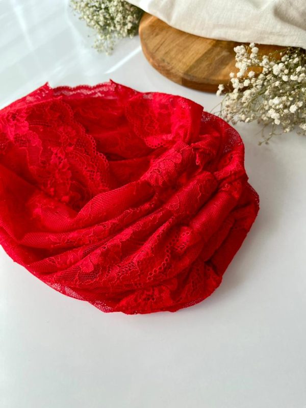 اسکارف قرمز